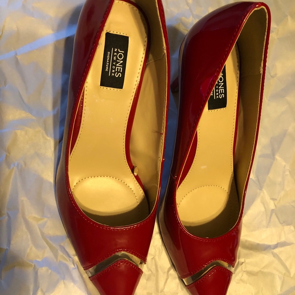 Delly Jones New York red heels